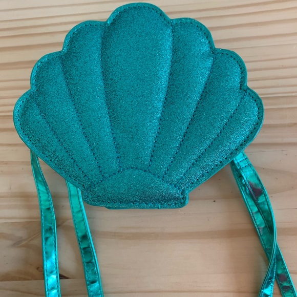 Disney Other - Disney little mermaid seashell sparkley zippered purse.